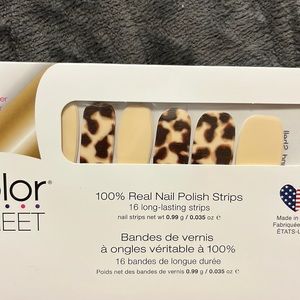 Color Street Nail Set Show and Shell